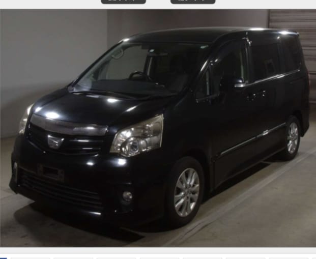 2010 TOYOTA NOAH